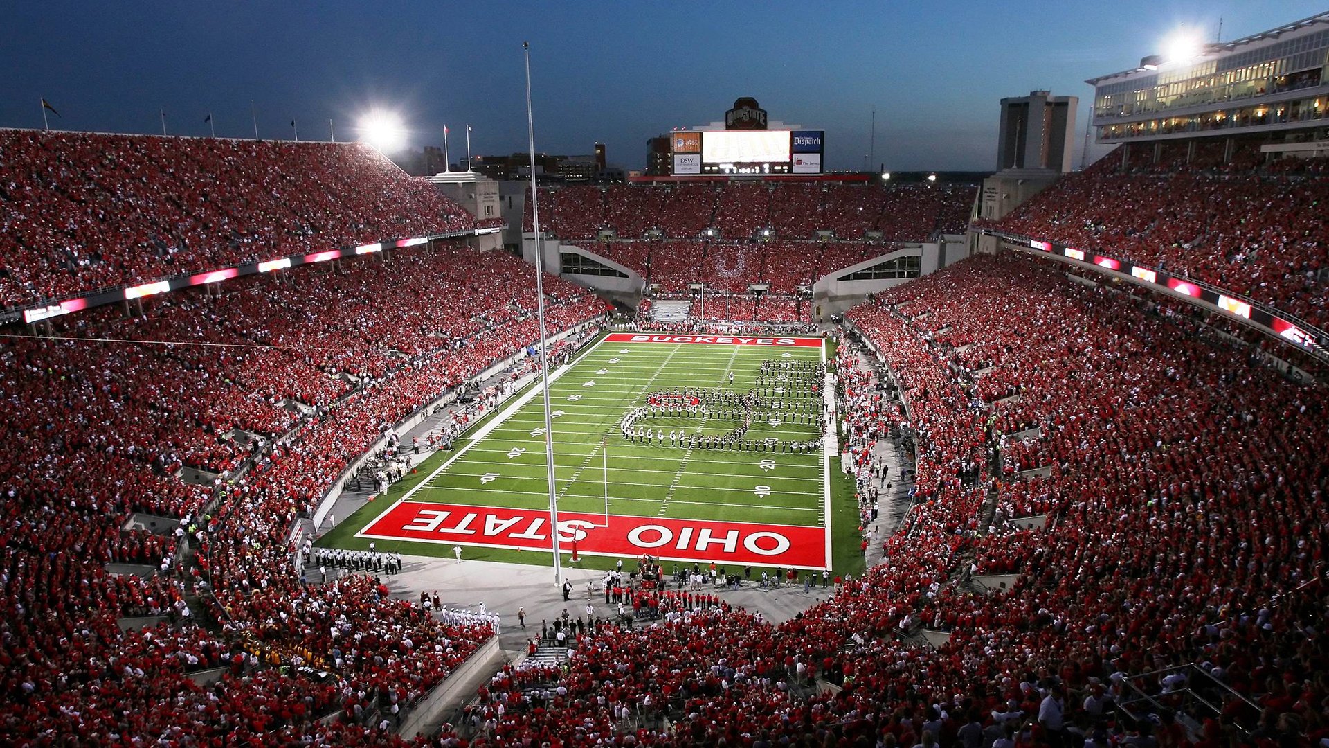 “德甲最后几轮角逐，冠军成为最热焦点”，德甲结局